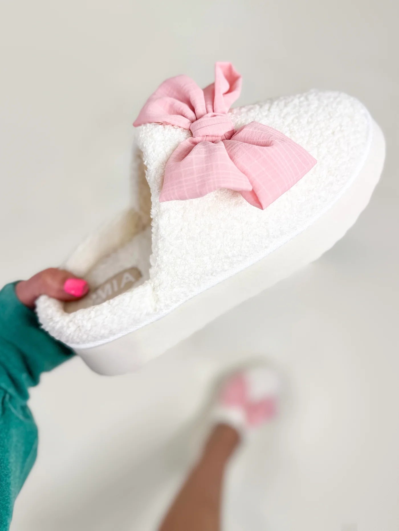 Mia Blush Bow