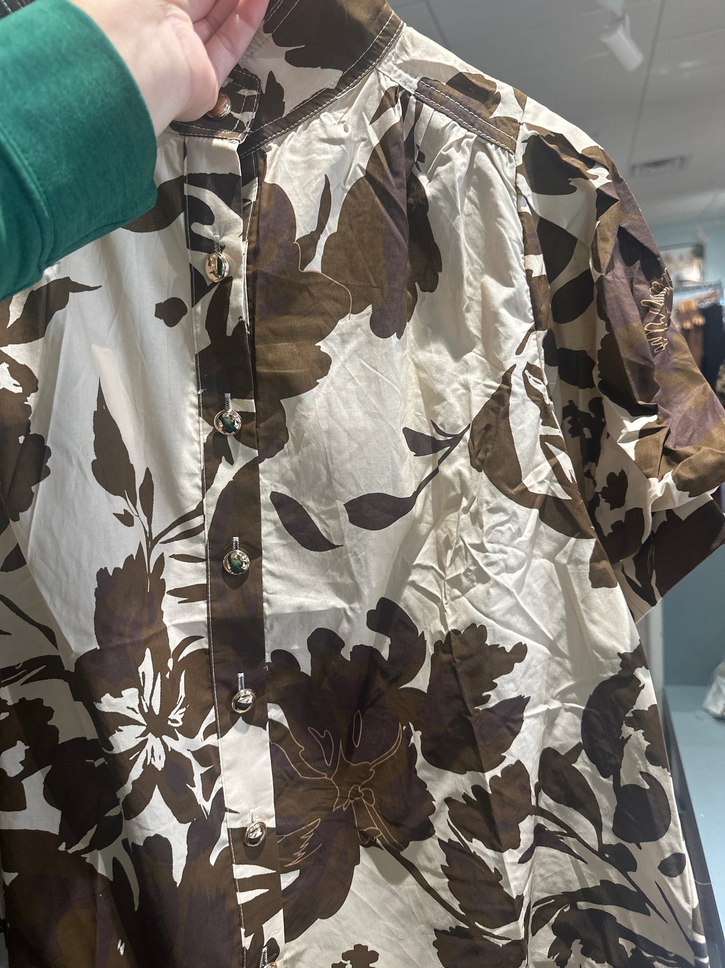 Rue Button Up