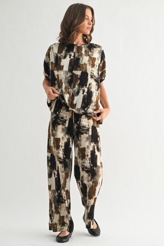 Abstract Becka Bottoms