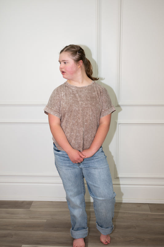 Charlotte Tee