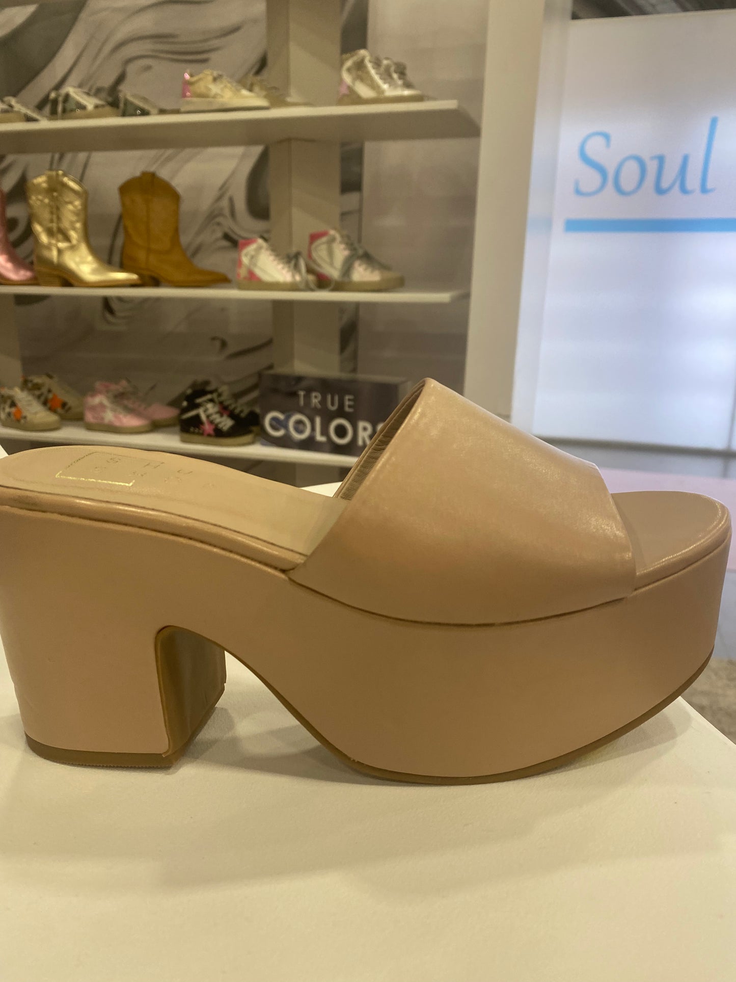 Giza Mauve Wedge