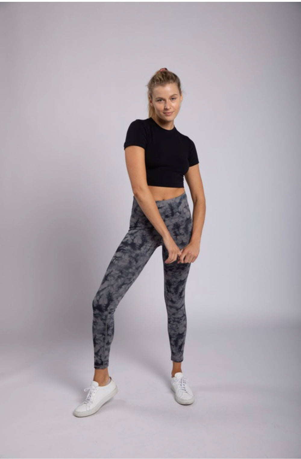 Side cinch crop short sleeve