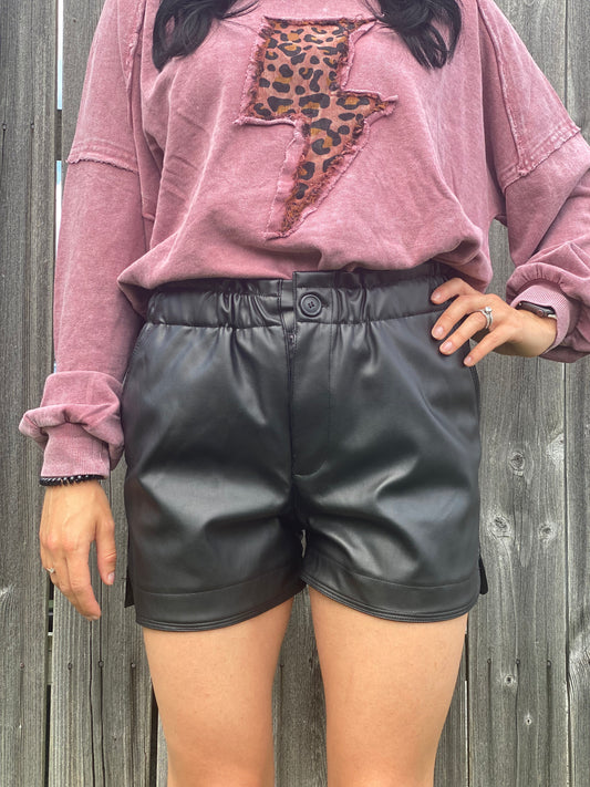 Willa Black Shorts