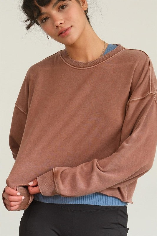 CREWNECK SWEATSHIRT WITH
RAW HEM