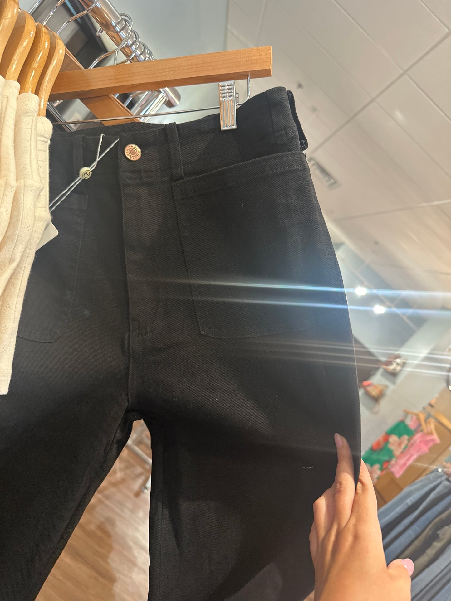 Neona Entro Denim