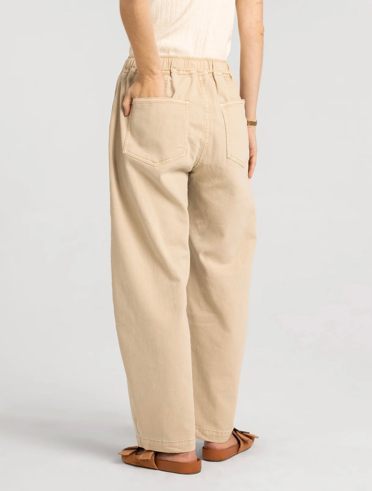 Avril Pant Khaki