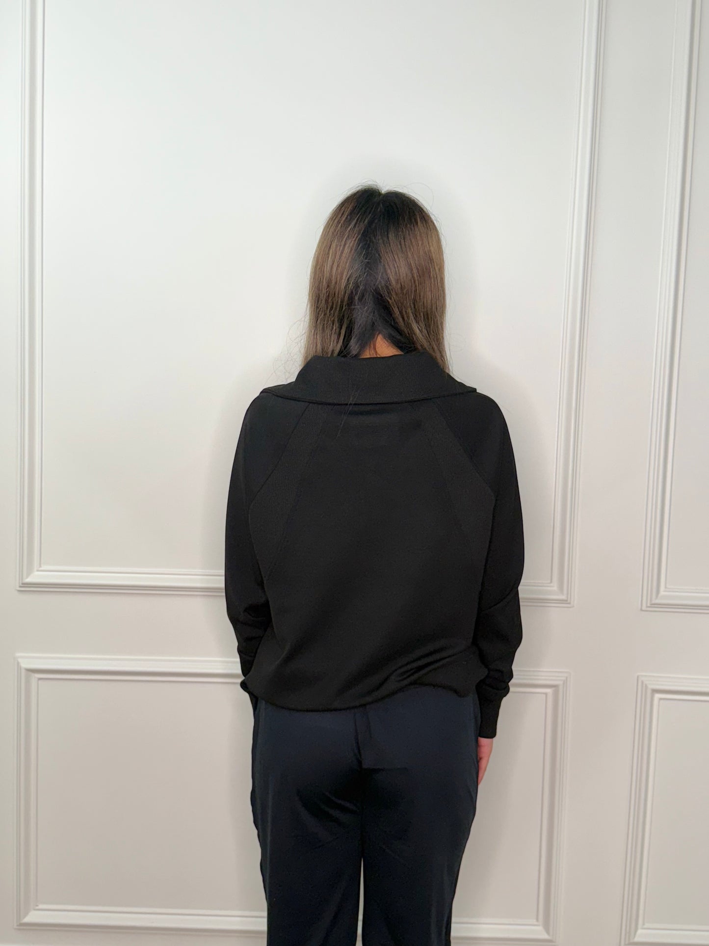 Black Pullover