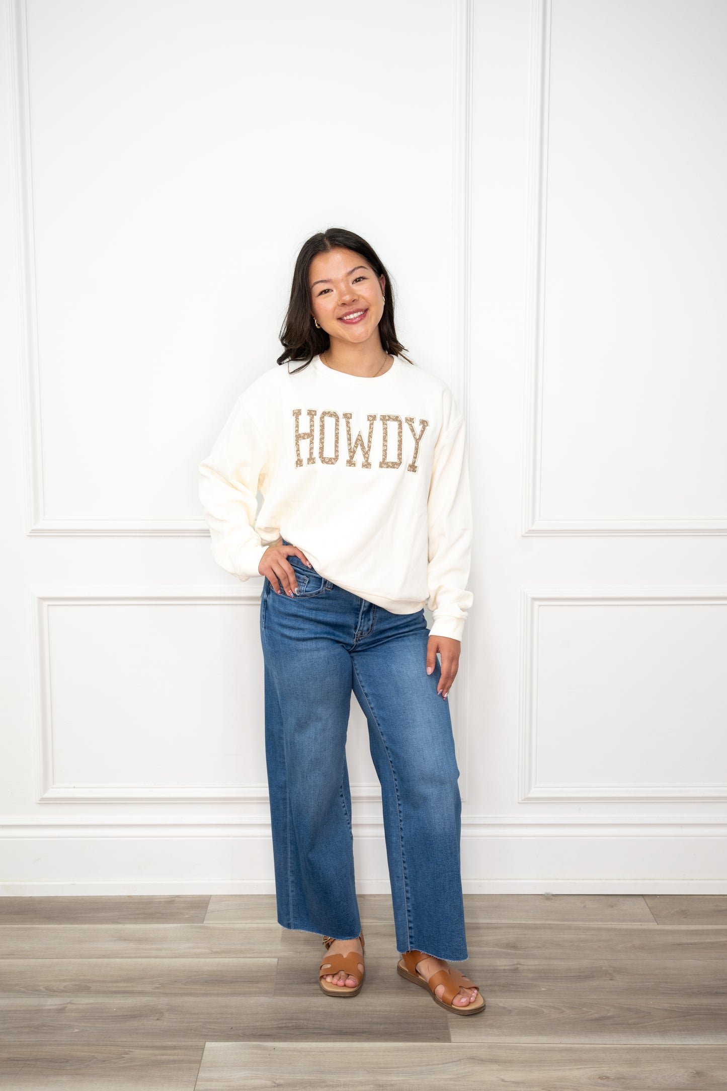 Western Howdy Floral Graphic Sweatshirt